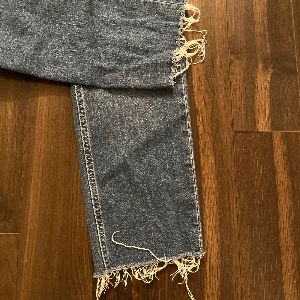 GAP Mid Rise Jeans - Picture 3 of 3